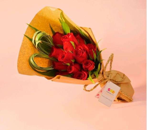 KISS ME ROSES