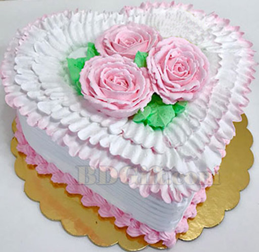 3.3 Pounds Vanilla Heart Cake