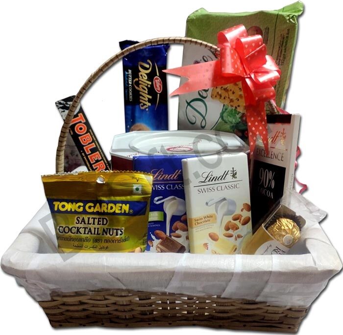 Exclusive gourmet basket