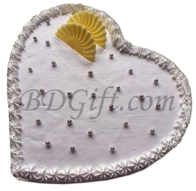 2 Pounds Heart shape Vanilla Cake