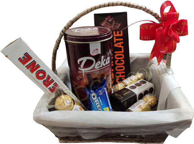 (32) Chocolate basket
