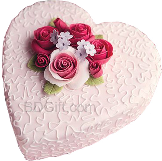 3.3 pounds Vanilla Heart Cake