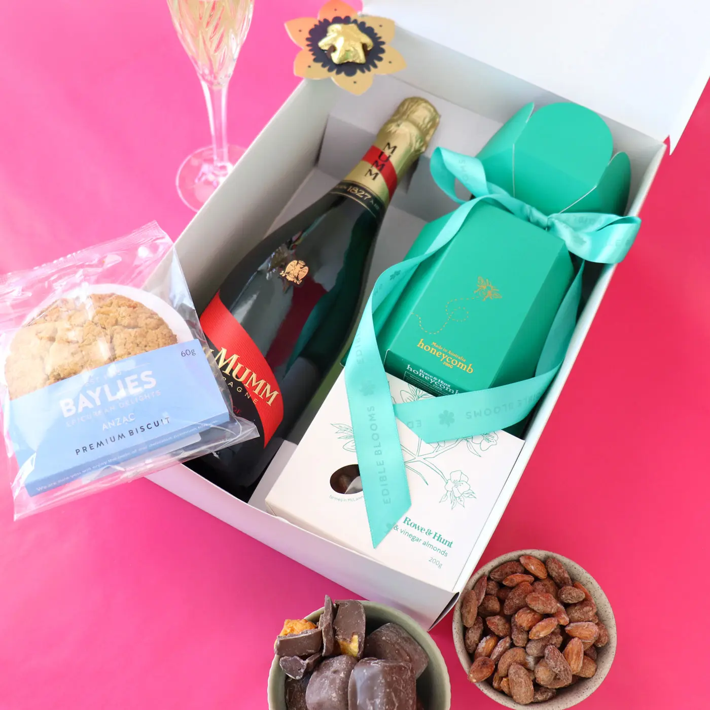 Champagne Wine Hamper - Medium