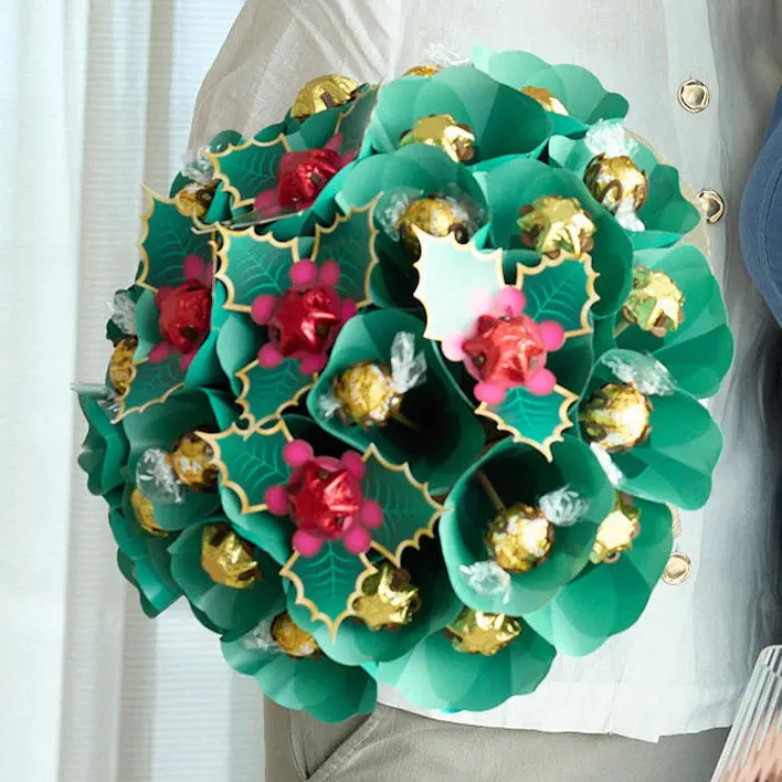 Holly Bouquet Large