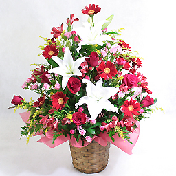 Luxurious arrangement vivid