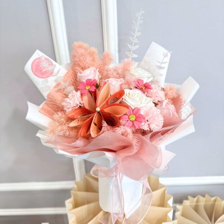 Fancy Soap Bouquet 08 (Value of banknote 10)