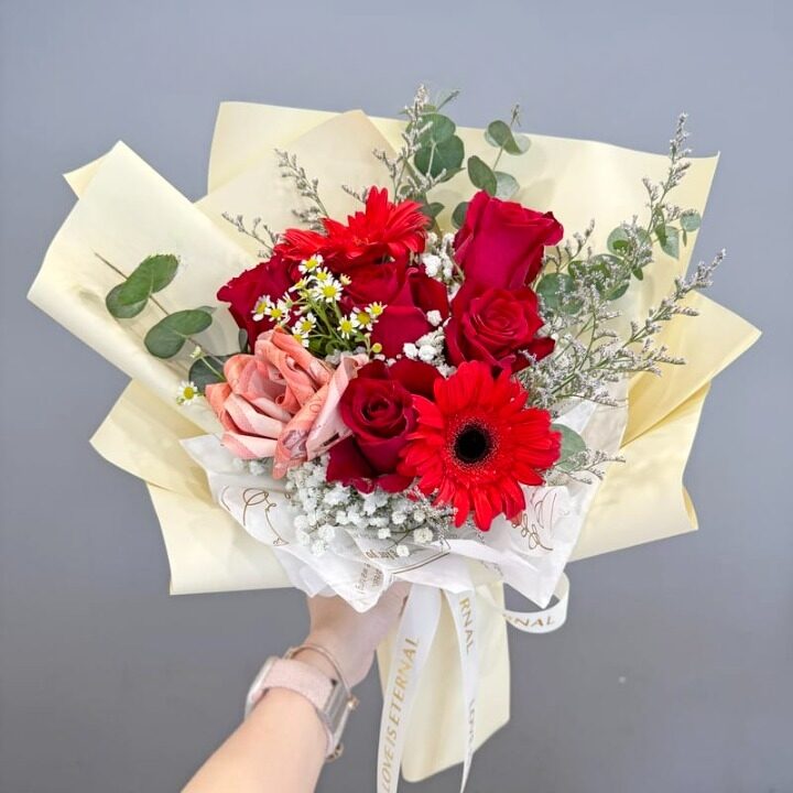 Vday Money Bouquet 02 (Banknote 10(cash value 60))