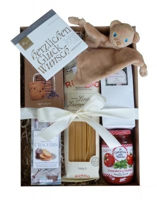 Gift box for birth