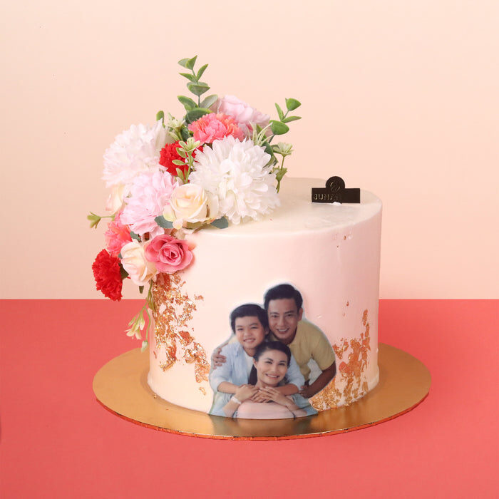 Family Portrait Floral Theme Cake 6"