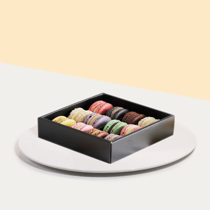 Macaron Box 12 Pieces
