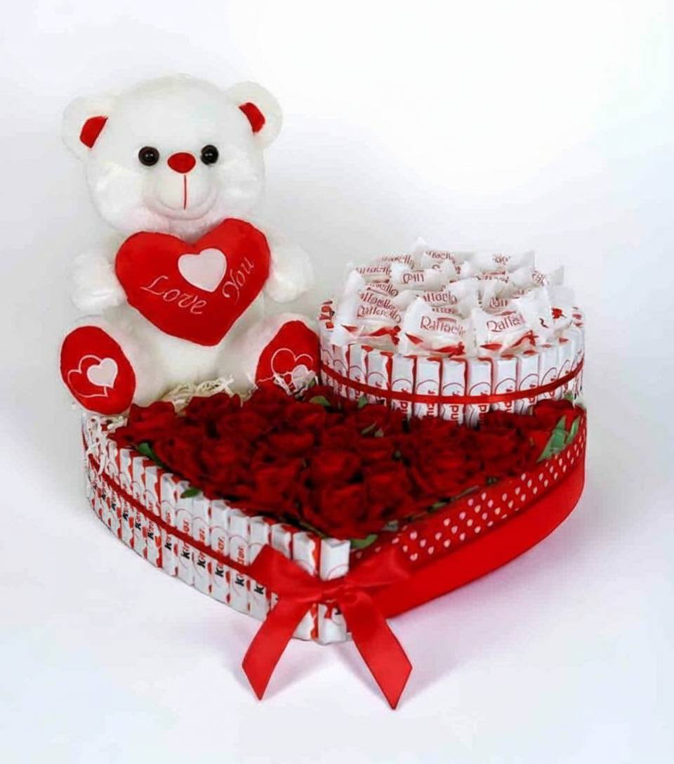 Kinder Love & Raffaello Chocolate Blooming Heart