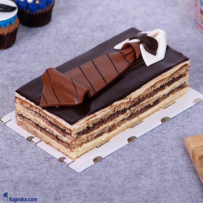 Tie- Riffic Chocolate Fudge Cake