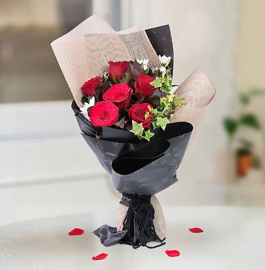 Blossoming Six Red Roses For My Love