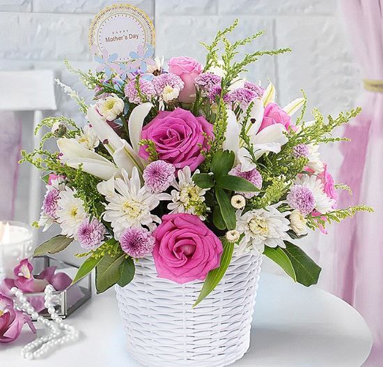 Rosy Chrysanthemum Tribute Arrangement