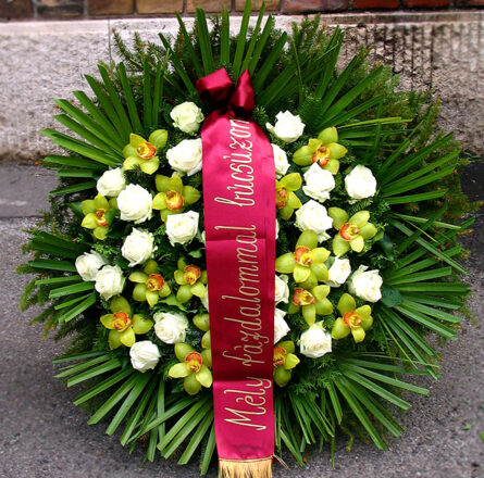 Wreath of white roses and green orchids (Medium)
