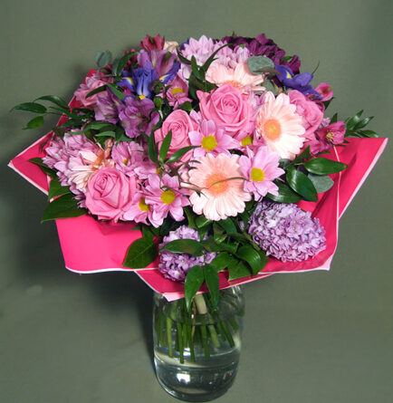 Hello - in pink (Medium)