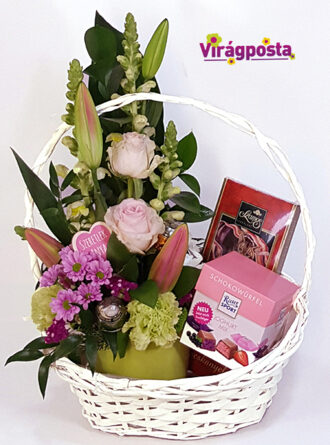 Sweet flower basket