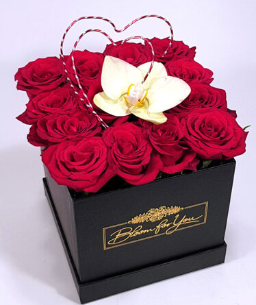 Mysterious roses with orchid - VIP rose box L