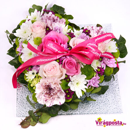 The heart speaks - Flower heart with pink roses M