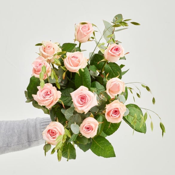 The pink roses (Between)