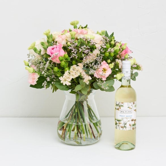 The perfect one for mom with Na.Ti.Vo Pinot Grigio