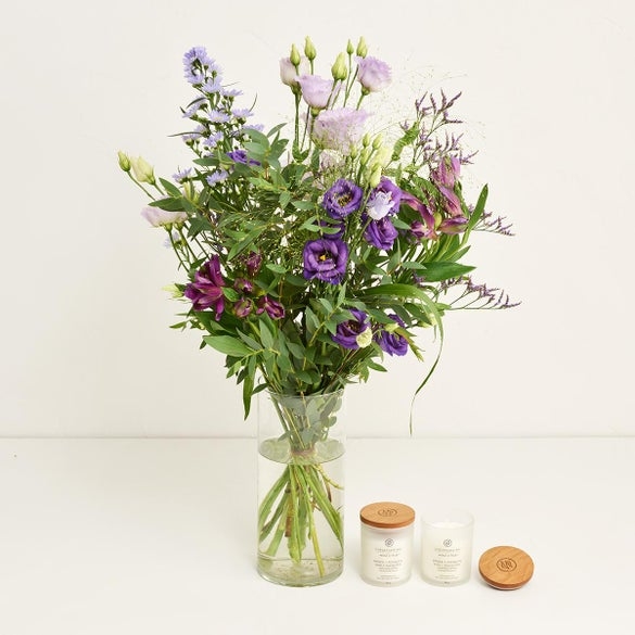 The enchanting one for Mom with scented candle, large