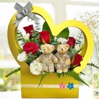 Mini Couple Bear & Red Roses Arrangement
