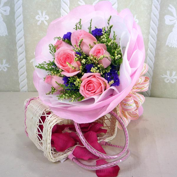 6 Peach Roses Handbouquet