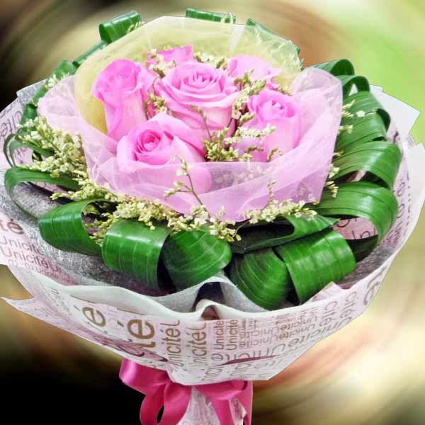 6 Aqua Pink Roses Handbouquet  Need 1 Day Advance Order