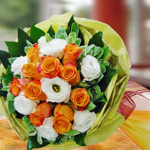 Special 10 Orange Roses With White Eustoma Hand Bouquet