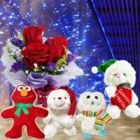 4 XMas Stuffed Toys With Roses Standing Bouquet
