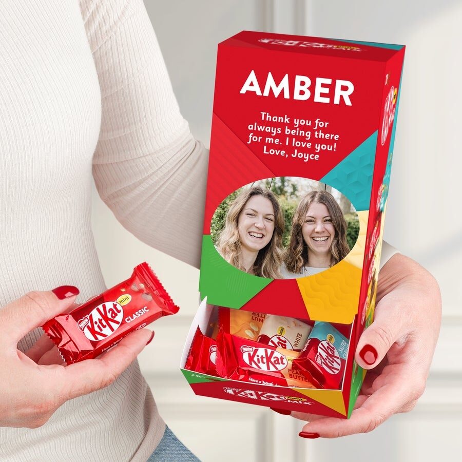 KitKat Mini Mix chocolate dispenser