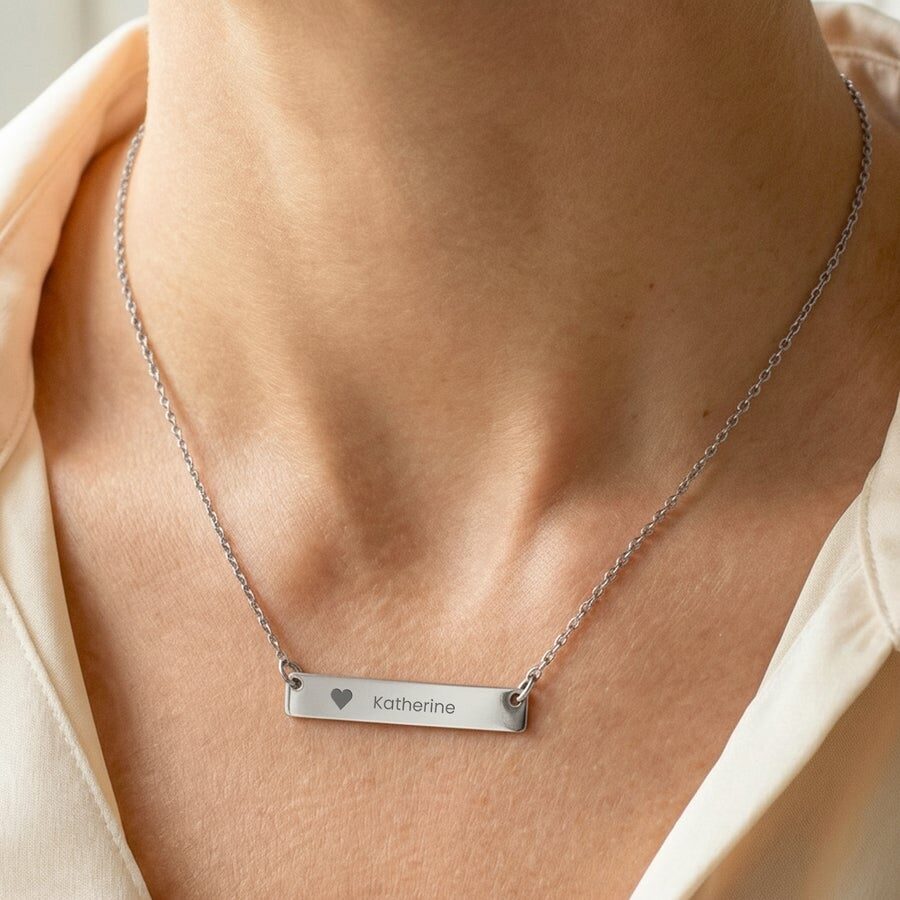 Flat bar necklace with name