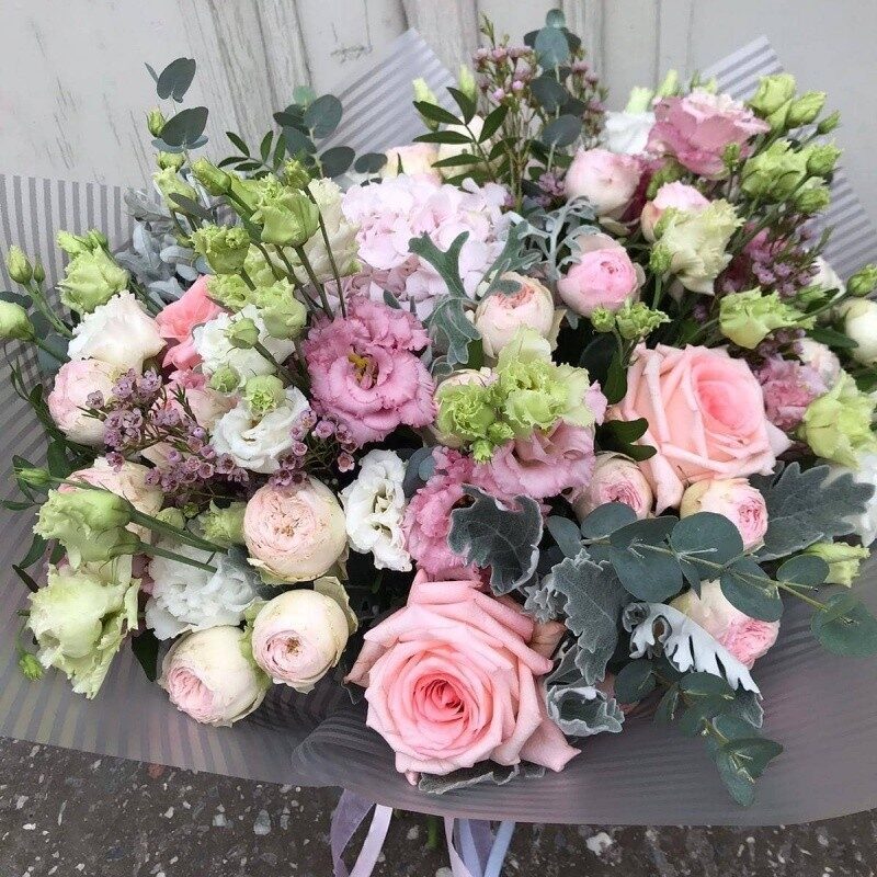 Premium flower bouquet PINK (Compact)