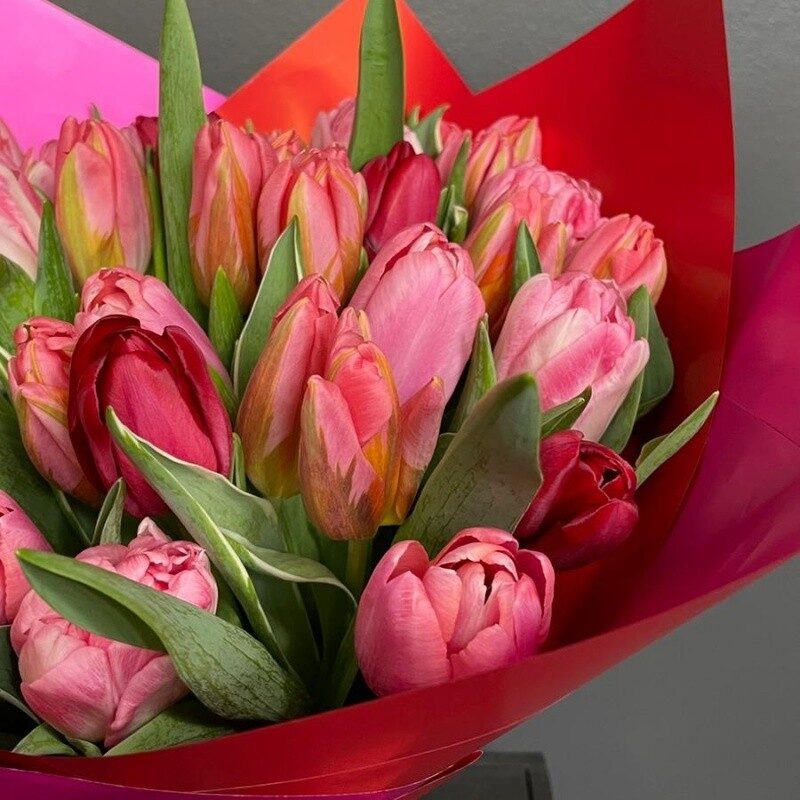 Yellow tulip bouquet (Compact)
