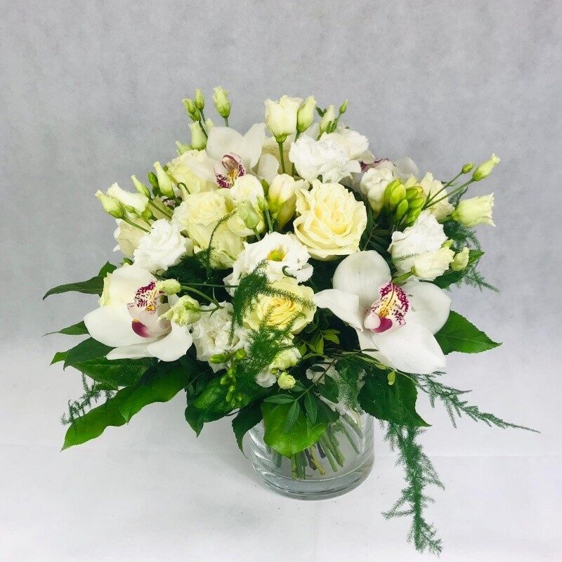 The Secret of White Flowers (Compact)