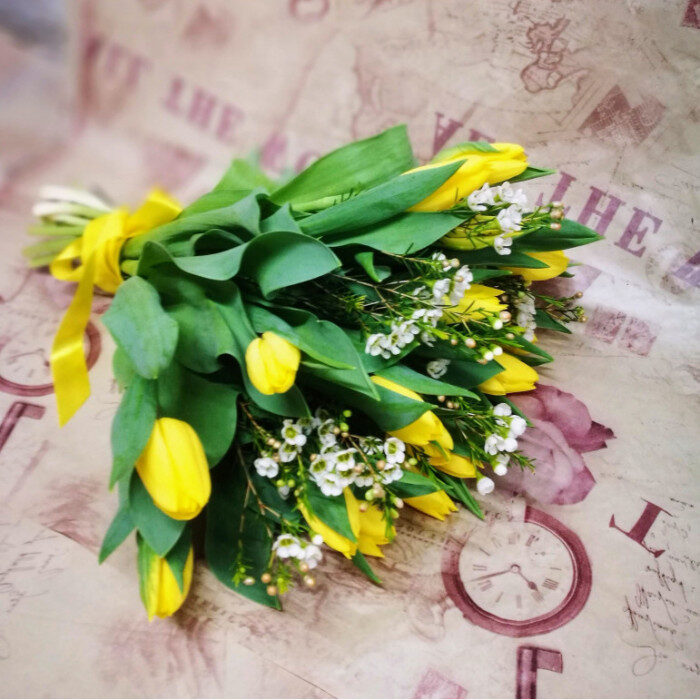 Bouquet of yellow tulips Klondike(29)