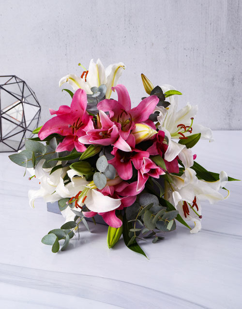 Luscious Mothers Day Lily Bouquet