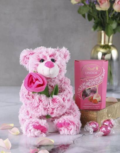 Sweetheart Teddy And Chocolate Gift Set (1)