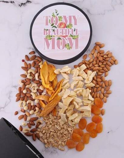 Personalised To My Mom Snack Box