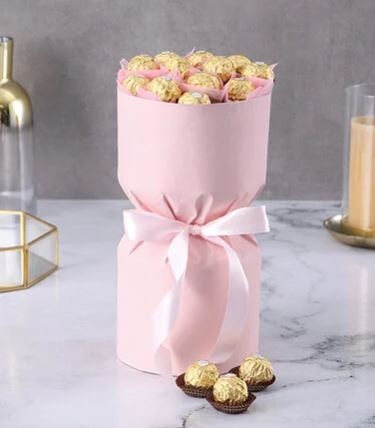 Sweetheart Ferrero Rocher Arrangement