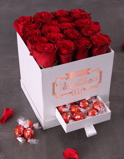 Rosemantic Blooms In Luxury Box