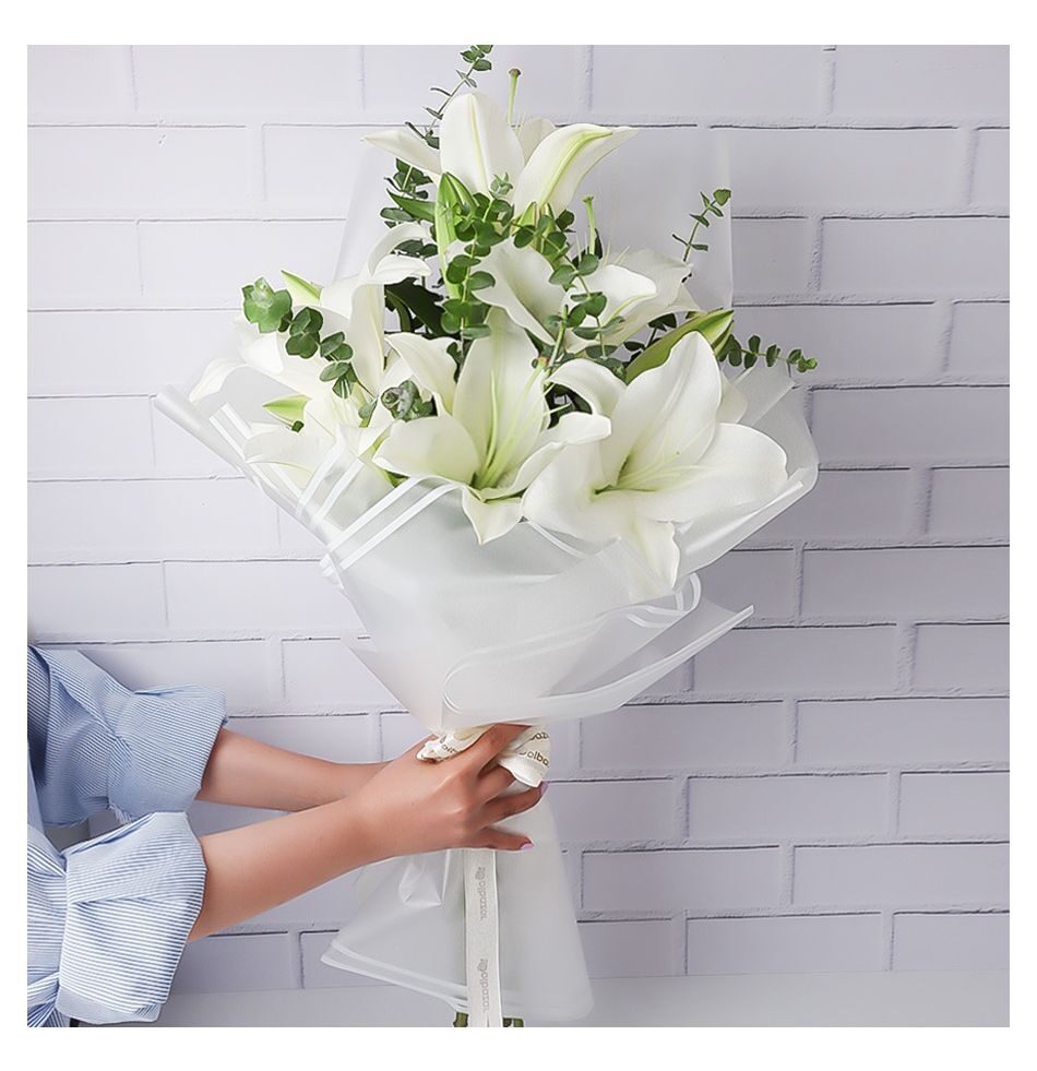 Gita Lilies Flower Bouquet
