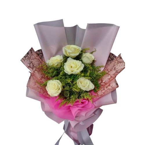 6 pcs White Color Roses in Bouquet