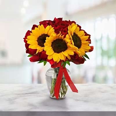 Radiant (18 Roses + 3 Sunflowers)