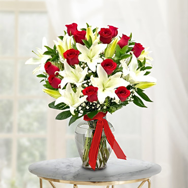 Lovely Present (12 Roses + 3 Lilies)