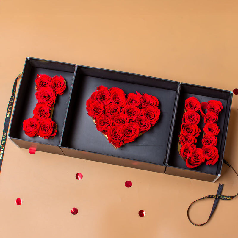 Ma Cherie ForeverRoses Gift Box