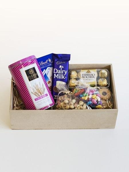 D'licious in pink gift box