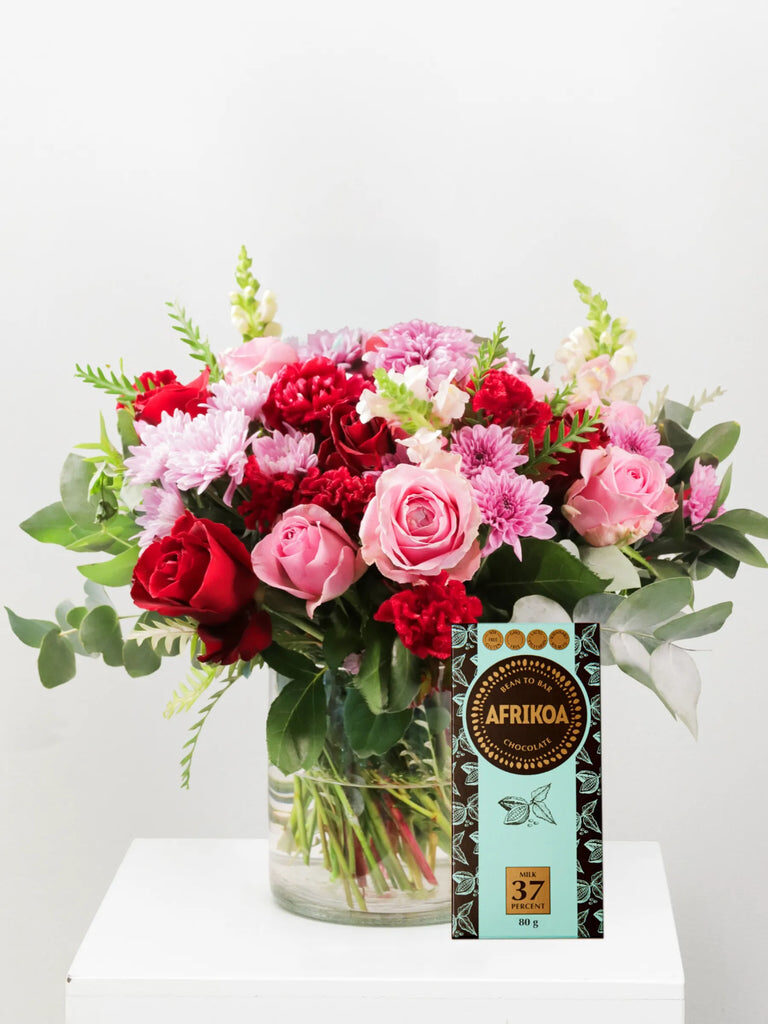 Simply Smitten (Single with Vase)