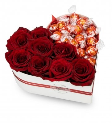 Box of flowers Astraia - milk chocolate (Medium)